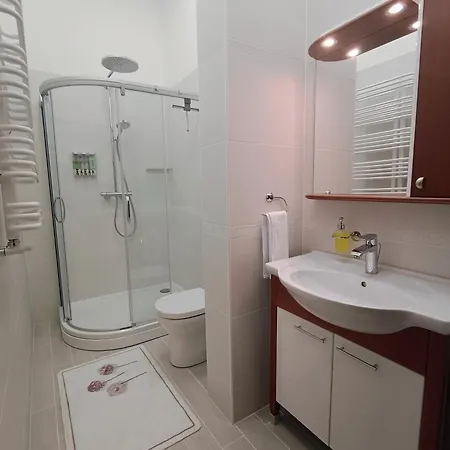 Ernests' Unique Townhouse With Sauna, Hot Tub And Free Parking Ryga