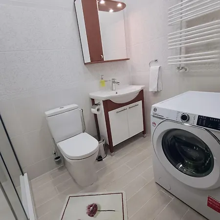 Appartamento Ernests' Unique Townhouse With Sauna, Hot Tub And Free Parking *