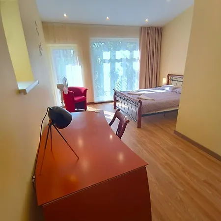 Ernests' Unique Townhouse With Sauna, Hot Tub And Free Parking Апартаменти *