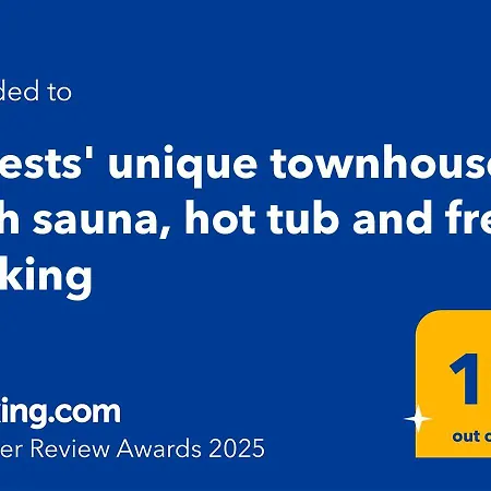 Ernests' Unique Townhouse With Sauna, Hot Tub And Free Parking *
