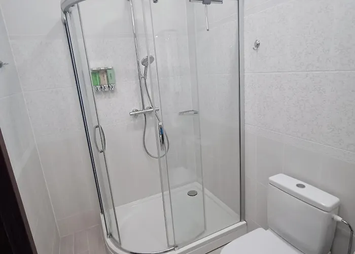 Dzīvoklis Ernests' Unique Townhouse With Sauna, Hot Tub And Free Parking Riga