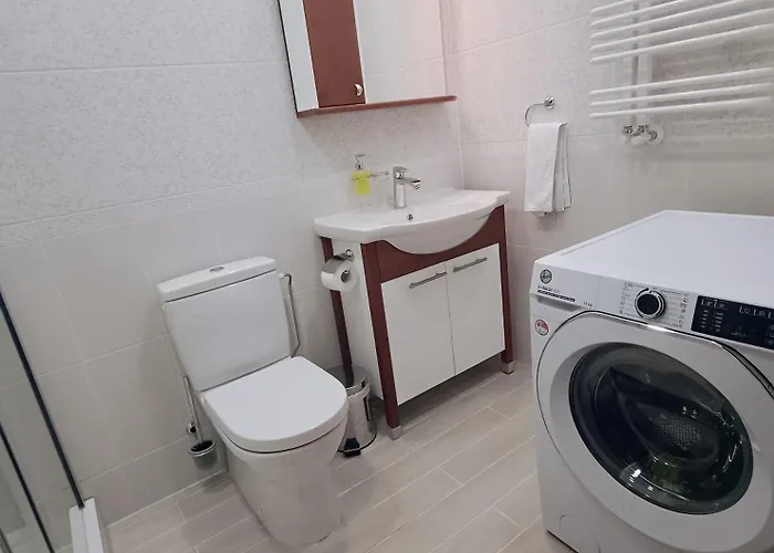 Dzīvoklis Ernests' Unique Townhouse With Sauna, Hot Tub And Free Parking *