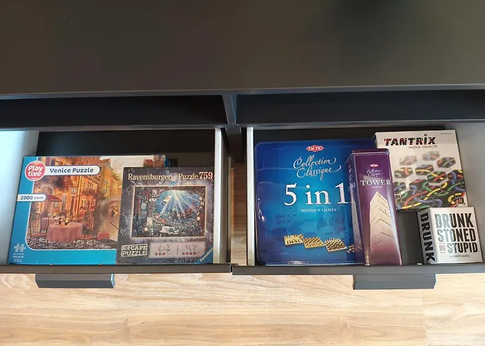 Dzīvoklis Ernests' Unique Townhouse With Sauna, Hot Tub And Free Parking